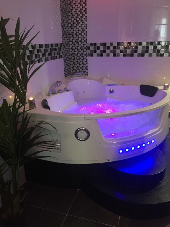 Le Love Spa Lyon Ngoại thất bức ảnh